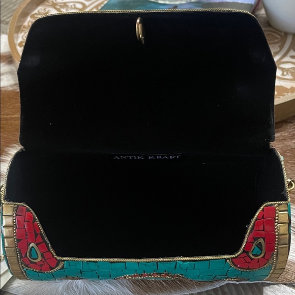 Antik Kraft Amoli Clutch - Picture 10 of 11